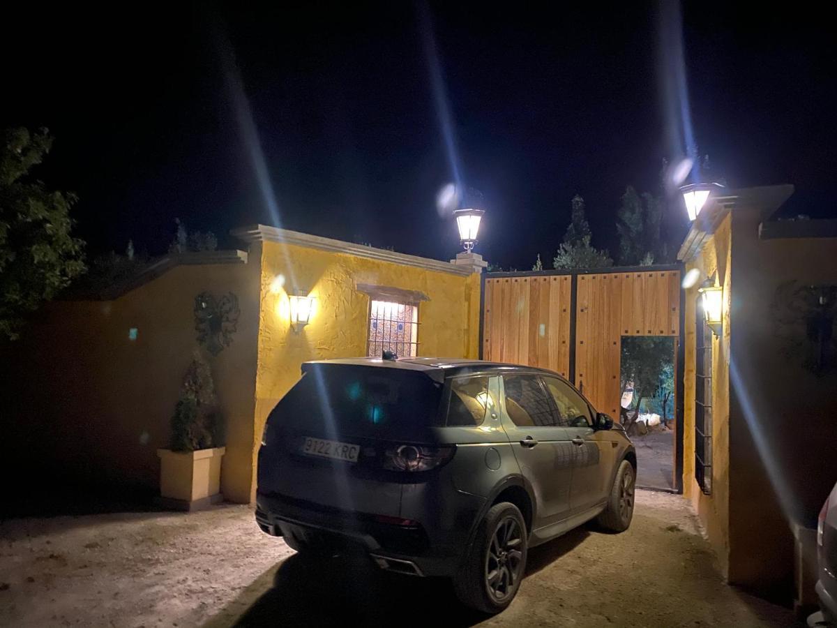 Hostal Cortijo Bustamante Baza Exterior foto