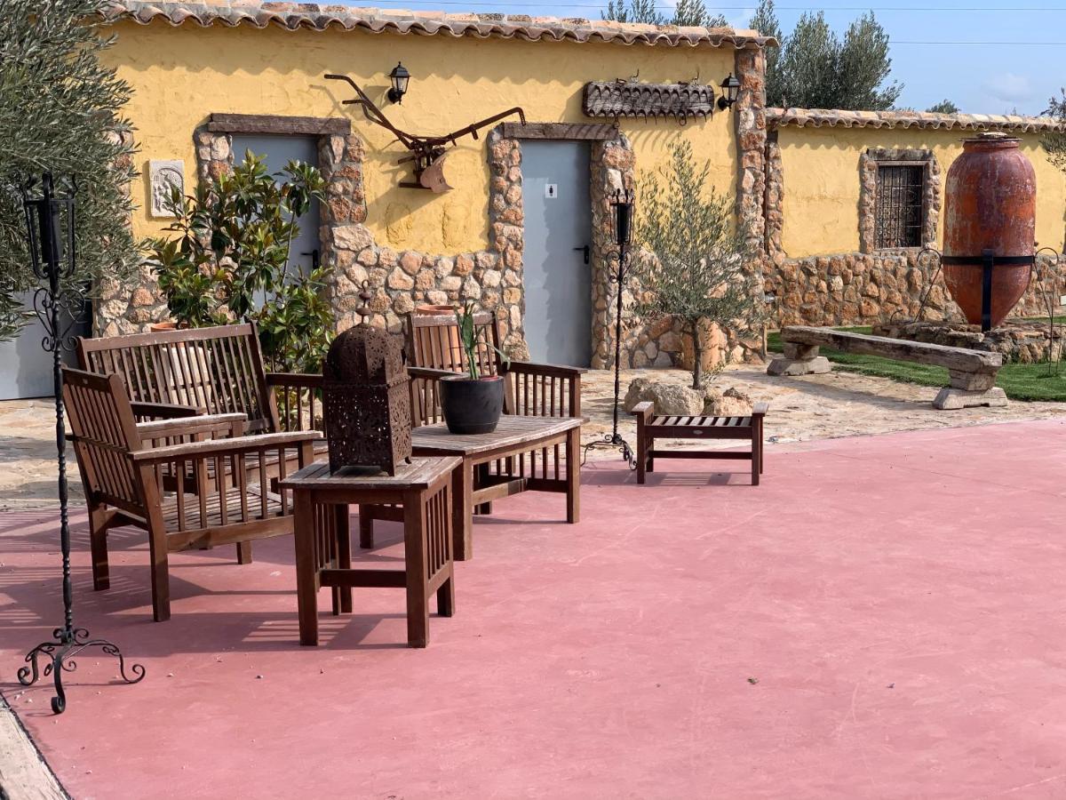 Hostal Cortijo Bustamante Baza Exterior foto