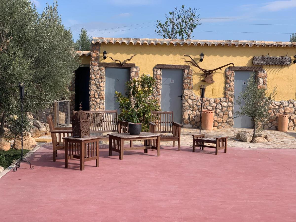 Hostal Cortijo Bustamante Baza Exterior foto