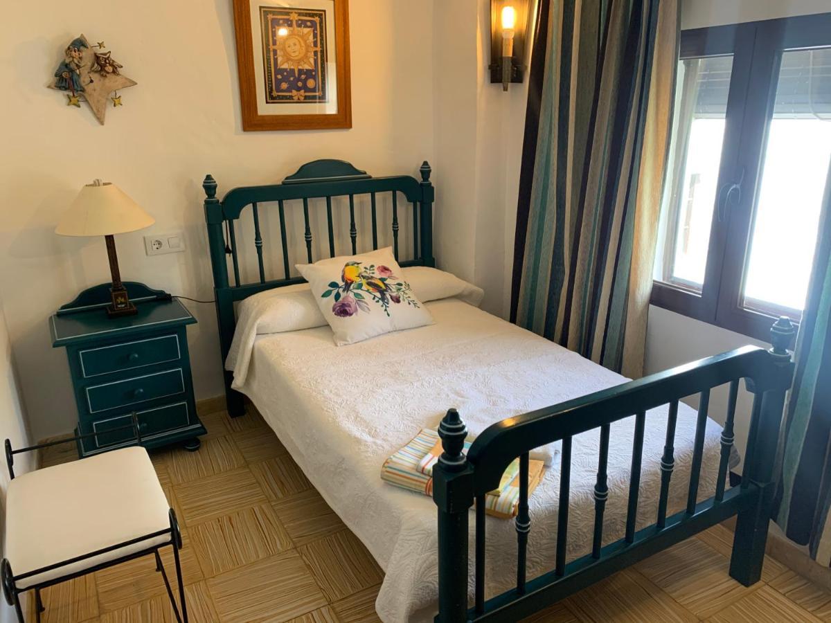Hostal Cortijo Bustamante Baza Exterior foto