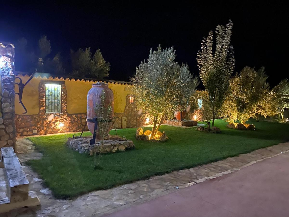 Hostal Cortijo Bustamante Baza Exterior foto