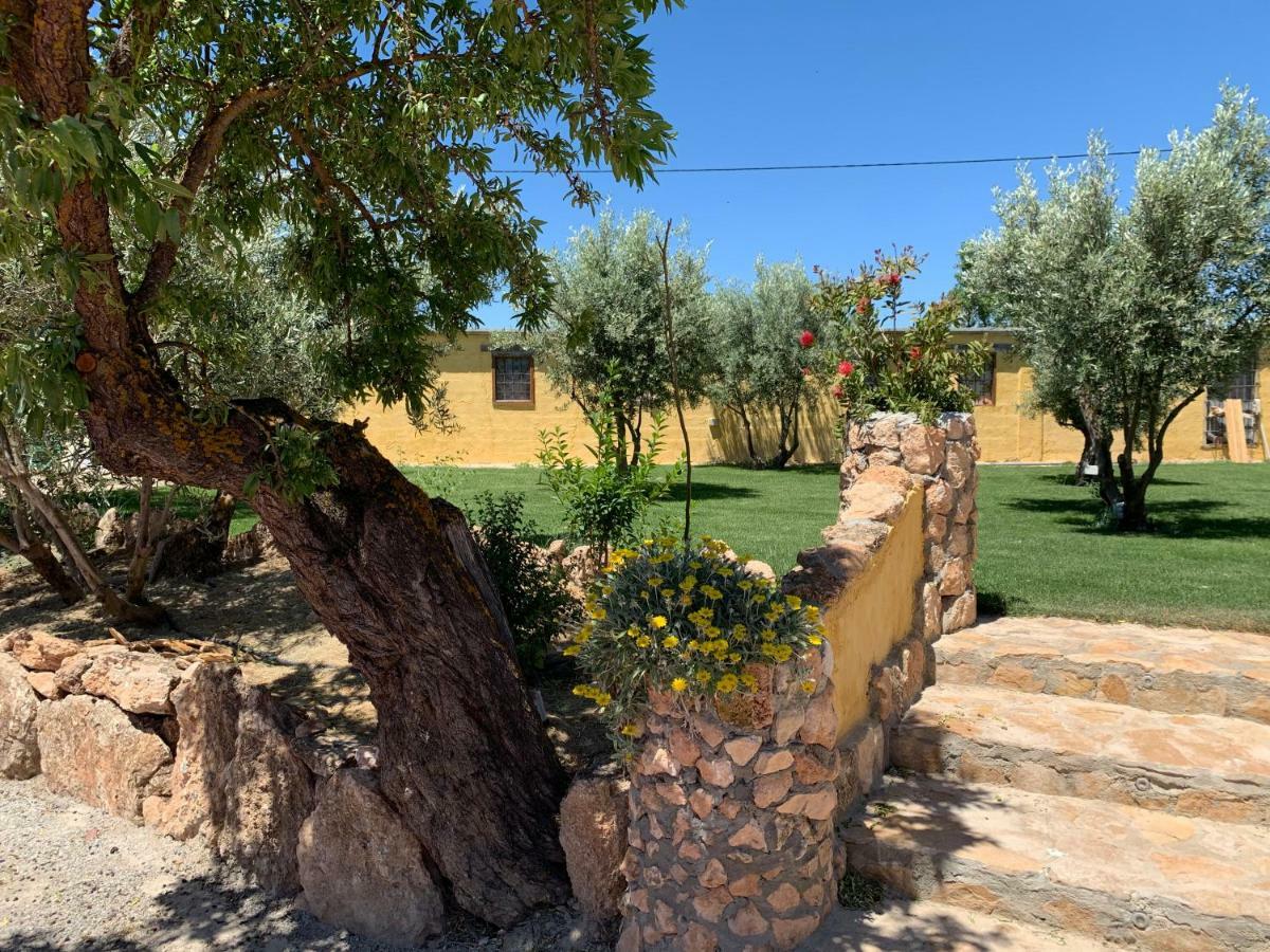 Hostal Cortijo Bustamante Baza Exterior foto